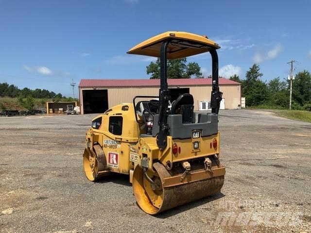 CAT CB36B 雙輪滾壓機