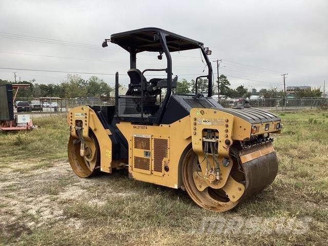 CAT CB44B 雙輪滾壓機