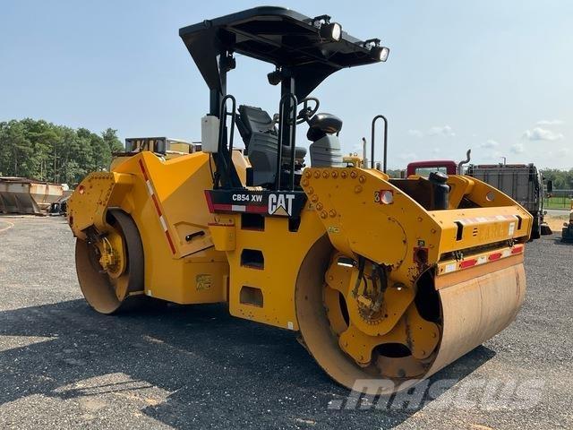 CAT CB54 雙輪滾壓機