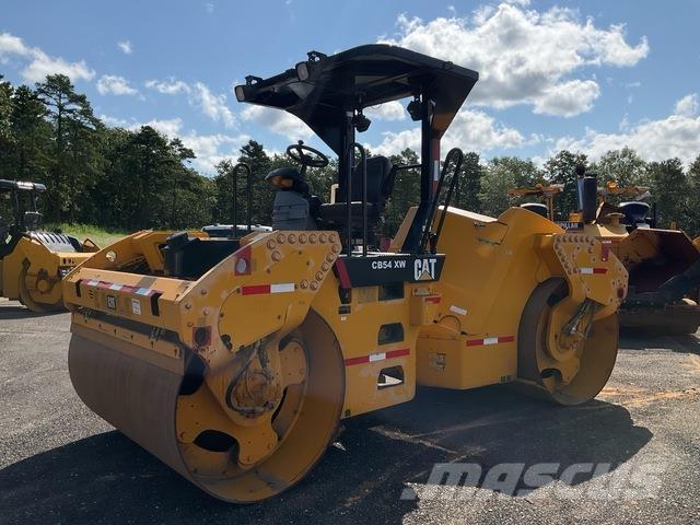CAT CB54XW 雙輪滾壓機
