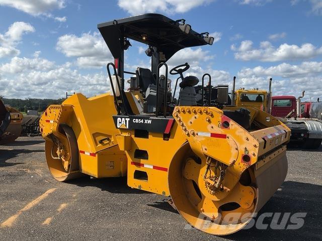 CAT CB54XW 雙輪滾壓機