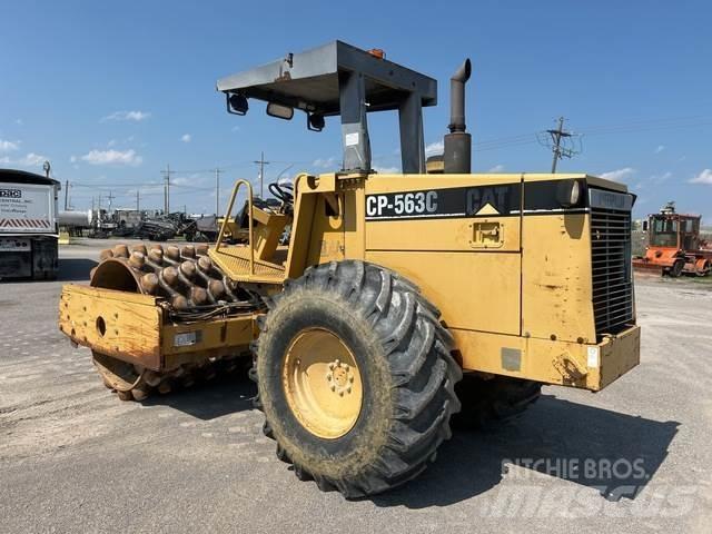 CAT CP-563C 單輪滾壓機