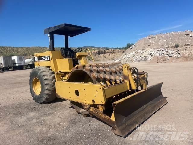 CAT CP563 單輪滾壓機