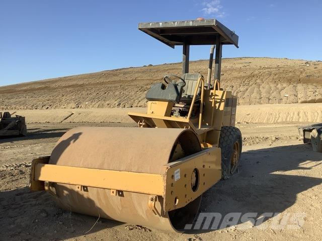 CAT CS-433C 單輪滾壓機