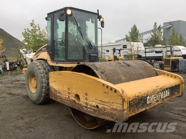 CAT CS-683 單輪滾壓機
