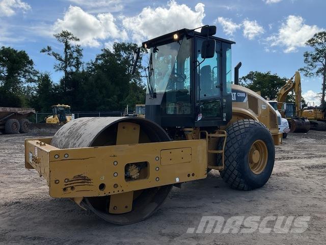CAT CS66B 單輪滾壓機
