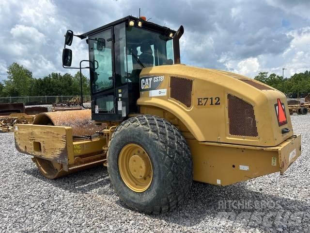 CAT CS78B 單輪滾壓機