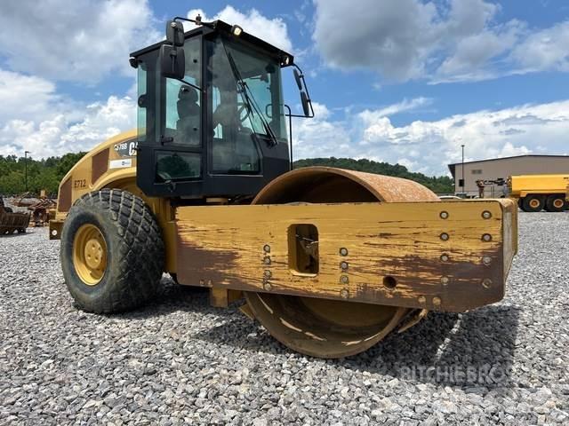 CAT CS78B 單輪滾壓機