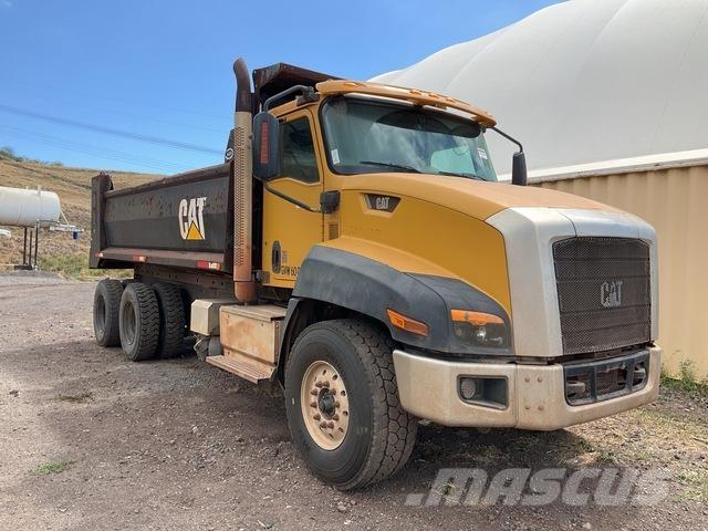 CAT CT660S 傾卸式卡車