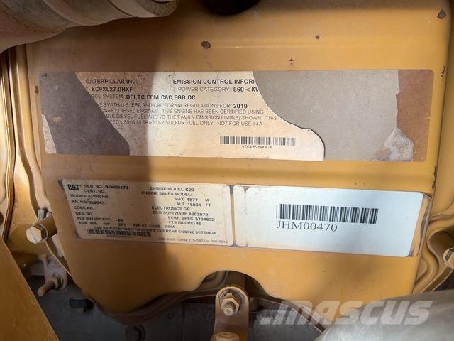 CAT D10T2 履帶推土機