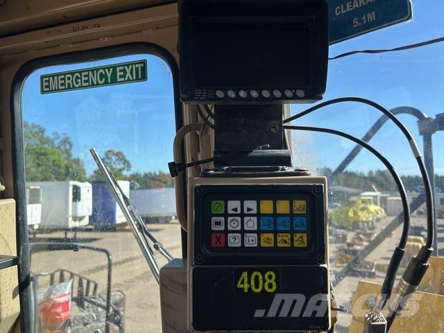 CAT D11R 履帶推土機