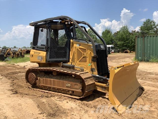 CAT D3 履帶推土機