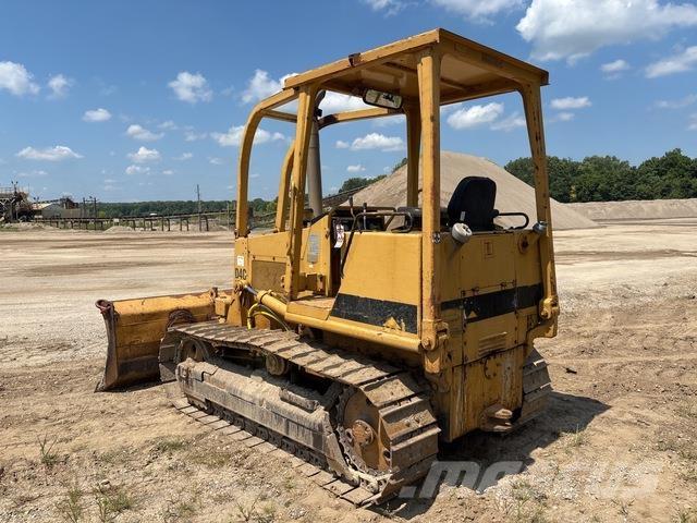 CAT D4C 履帶推土機