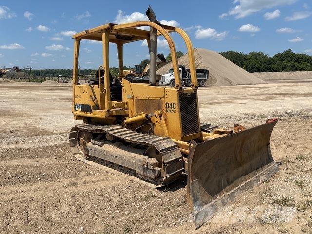 CAT D4C 履帶推土機