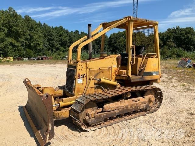 CAT D4C 履帶推土機