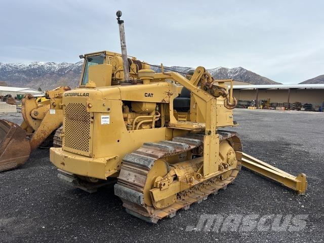 CAT D4E 鋪管推土機