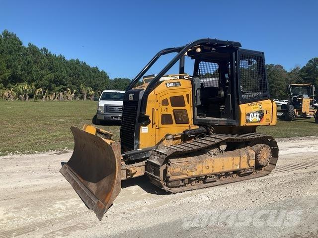 CAT D4K2 XL 履帶推土機