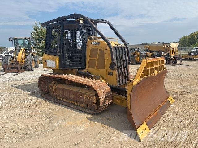 CAT D5K2 XL 履帶推土機