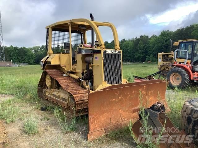CAT D5M XL 履帶推土機