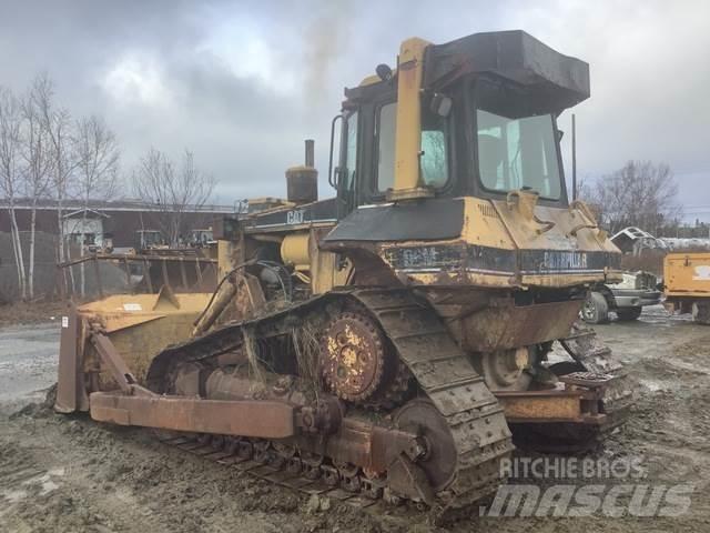 CAT D6 履帶推土機