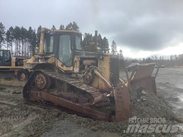 CAT D6 履帶推土機