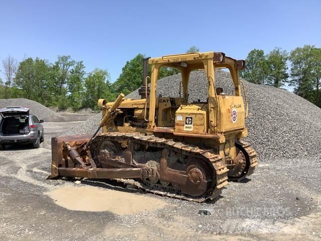 CAT D6D 履帶推土機