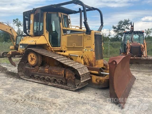 CAT D6N XL 履帶推土機