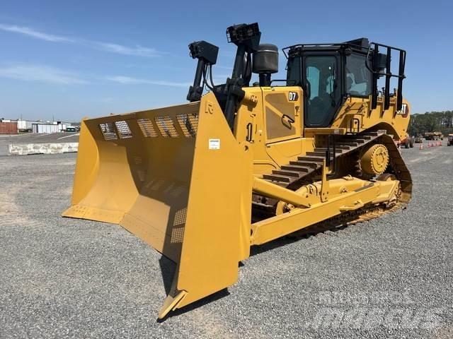 CAT D7 履帶推土機