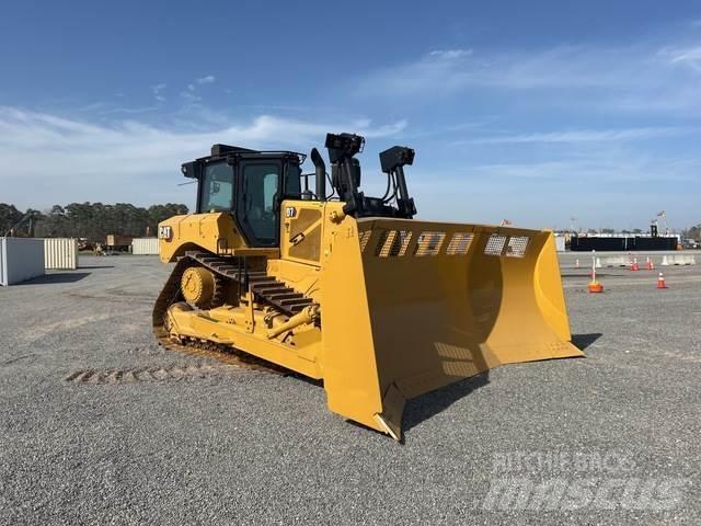CAT D7 履帶推土機