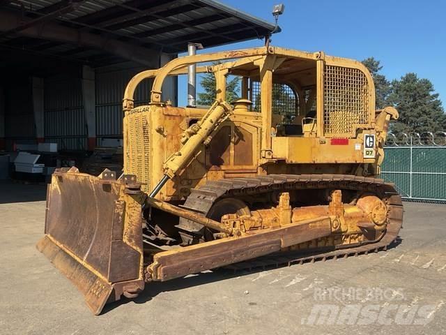 CAT D7 履帶推土機
