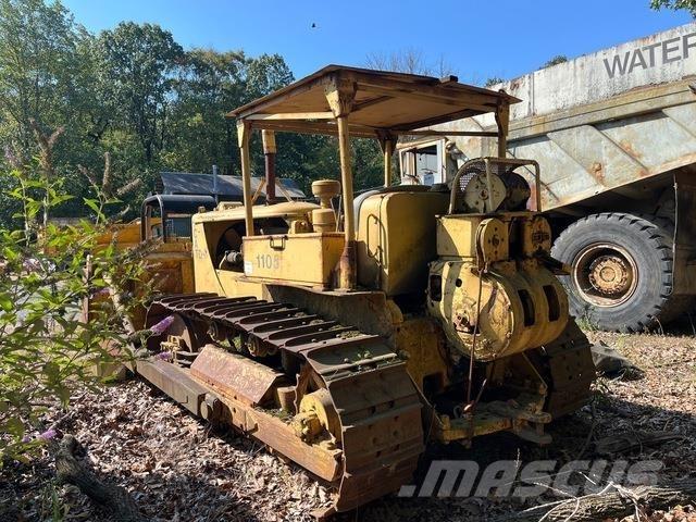 CAT D7 履帶推土機