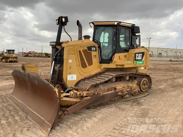 CAT D7E 履帶推土機