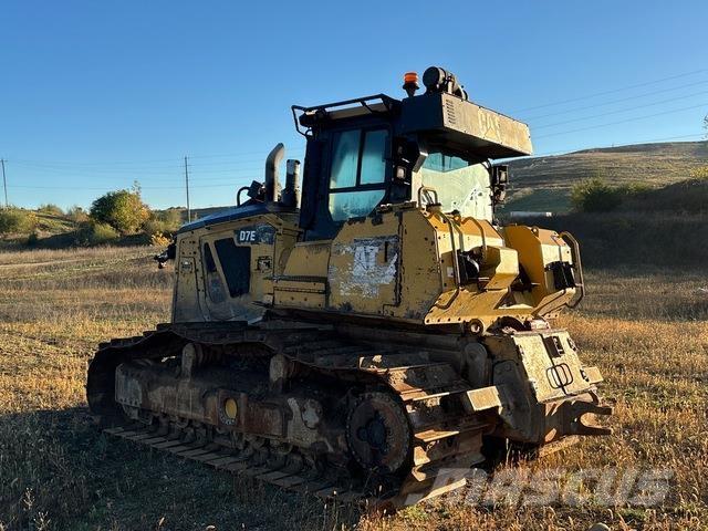 CAT D7E 履帶推土機
