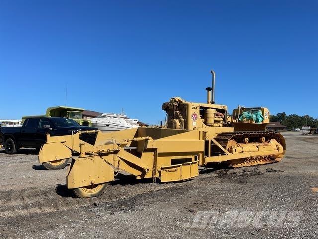 CAT D8 履帶推土機