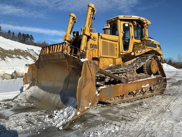 CAT D8 履帶推土機
