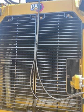 CAT D8GC 履帶推土機