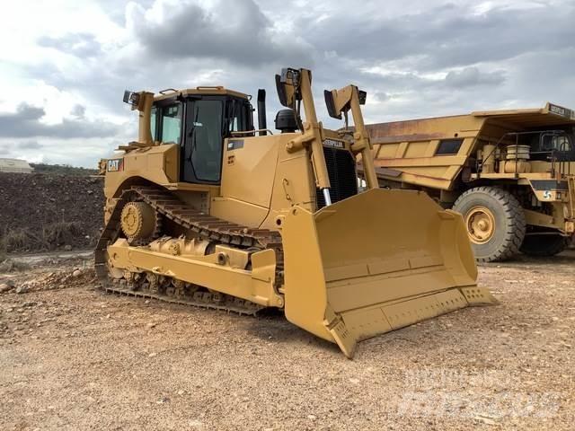 CAT D8T 履帶推土機