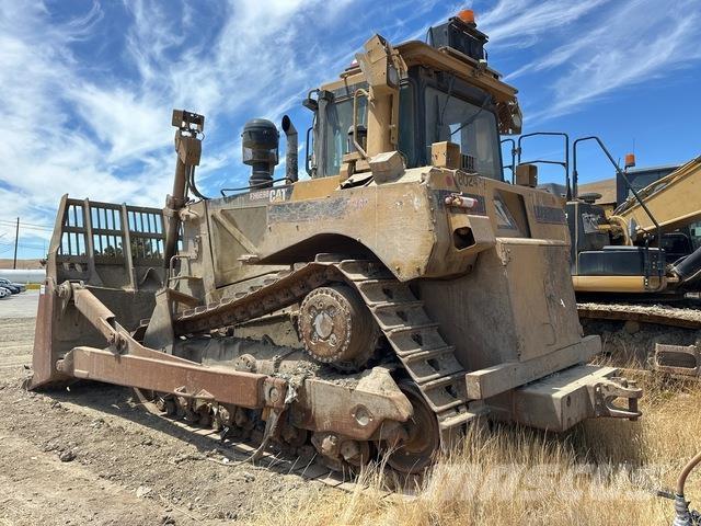 CAT D8T 履帶推土機