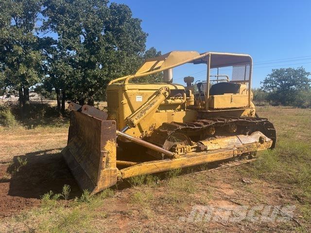 CAT D9G 履帶推土機