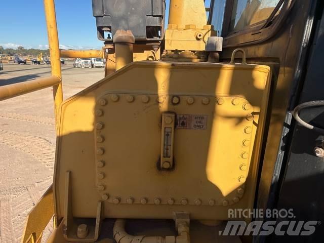 CAT D9T 履帶推土機