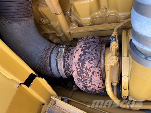 CAT D9T 履帶推土機