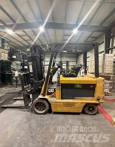 CAT E8000 電動堆高機
