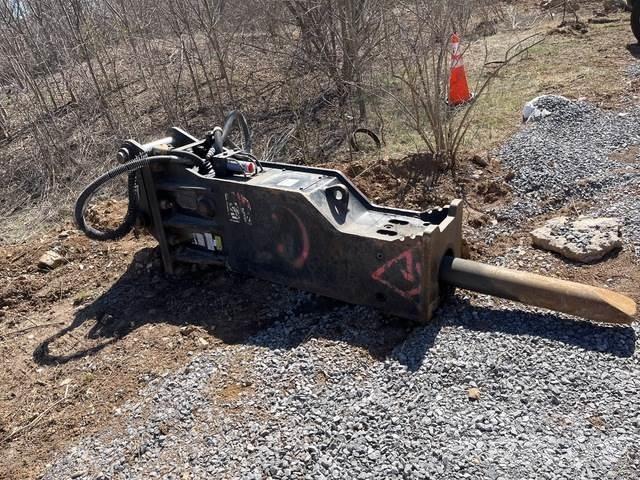 CAT H130GC 鐵鎚/碎石機