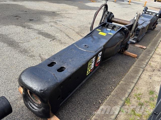 CAT H180 鐵鎚/碎石機