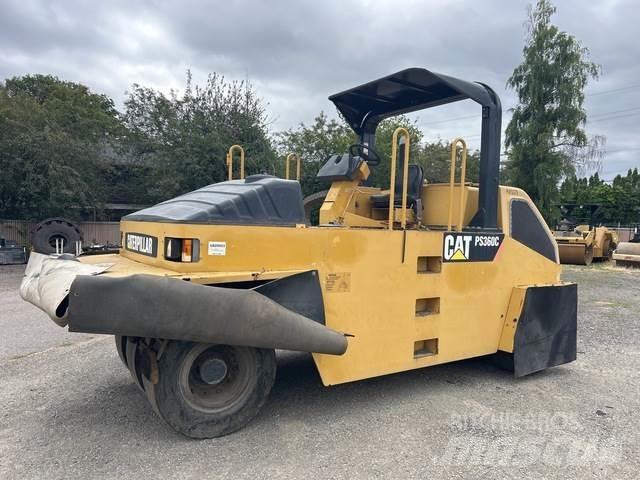 CAT PS-360C 膠輪滾壓機