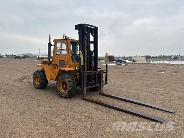 CAT R80 越野車