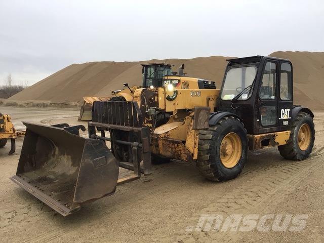 CAT TH83 伸縮臂操作車