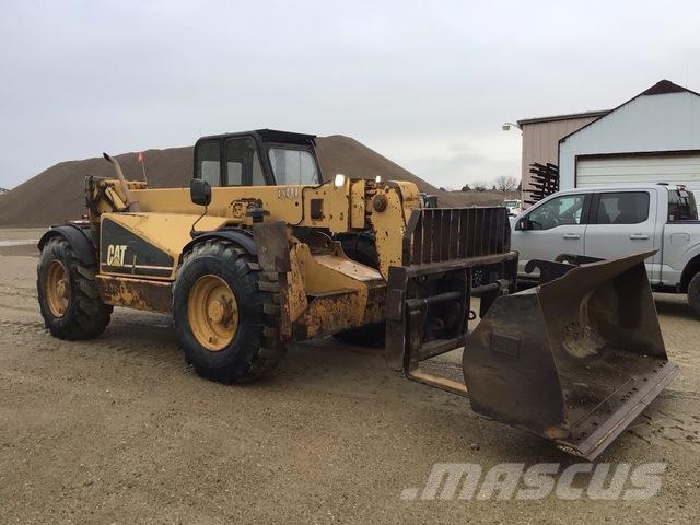 CAT TH83 伸縮臂操作車