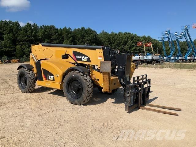 CAT TL1055D 伸縮臂操作車