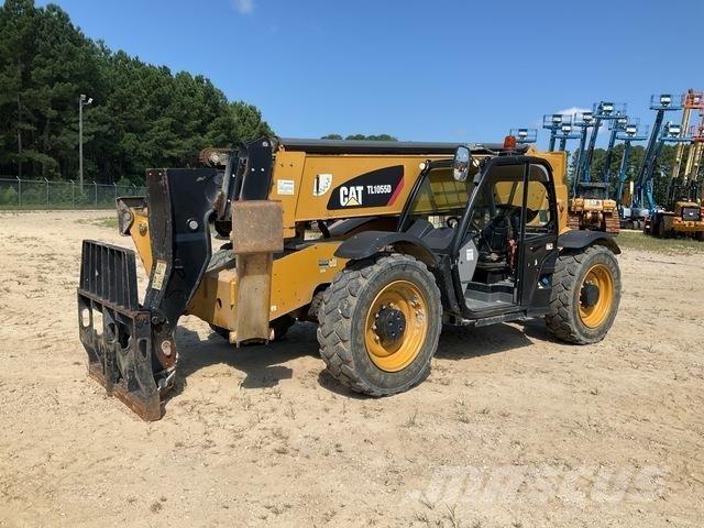 CAT TL1055D 伸縮臂操作車